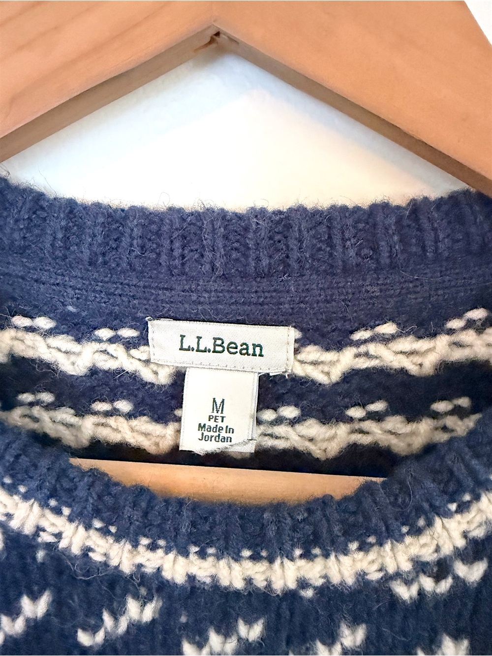 L.L.Bean 100% Lambswool Fair Isle Sweater Navy Ivory Coastal Grandma M Petite - Picture 12 of 12